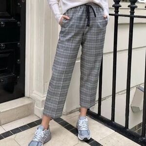 EUC - Aritzia - The Group Babaton - Jimmy Pant - Size XS